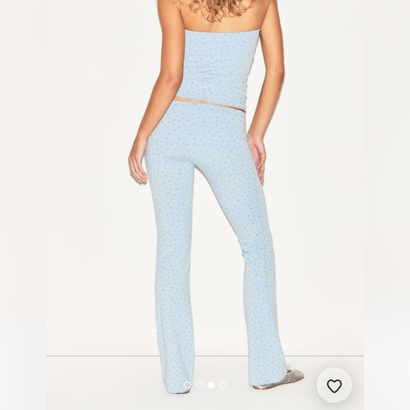 NWT SKIMS Cotton Jersey Foldover Pant Powder Blue Micro Floral Size Medium - Picture 2 of 4